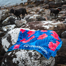 Load image into Gallery viewer, Lifeventure Recycled SoftFibre Travel Towel (Giant)(Oahu)
