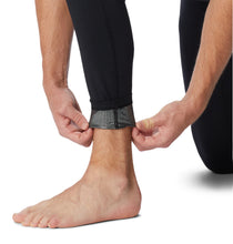 Load image into Gallery viewer, Columbia Men's Omni-Heat Midweight Stretch Baselayer Tights (Black)
