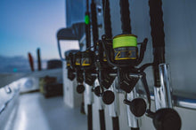 Load image into Gallery viewer, Penn Battle III 4000  Front Drag Spinning Reel