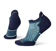 Load image into Gallery viewer, Smartwool Women&#39;s Run Targeted Cushion Merino Blend Low Ankle Socks (Twilight Blue)
