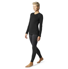 Load image into Gallery viewer, Smartwool Women&#39;s Classic Thermal Merino 250 Crew Neck Long Sleeve Base Layer Top (Black)
