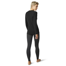 Load image into Gallery viewer, Smartwool Women&#39;s Classic Thermal Merino 250 Crew Neck Long Sleeve Base Layer Top (Black)
