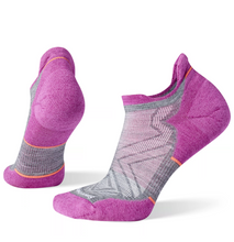 Load image into Gallery viewer, Smartwool Women&#39;s Run Targeted Cushion Merino Blend Low Ankle Socks (Medium Grey)
