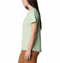 Load image into Gallery viewer, Columbia Women&#39;s Sun Trek Short Sleeve Graphic Tee (Sage Leaf/Wavy Rays)
