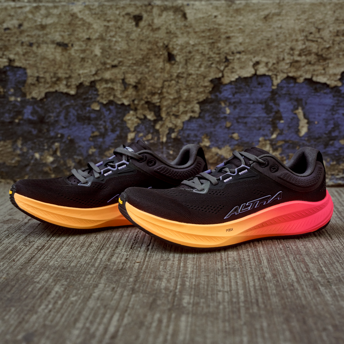 Altra Women's Torin 9 Running Shoes (Black/Pink Glow)