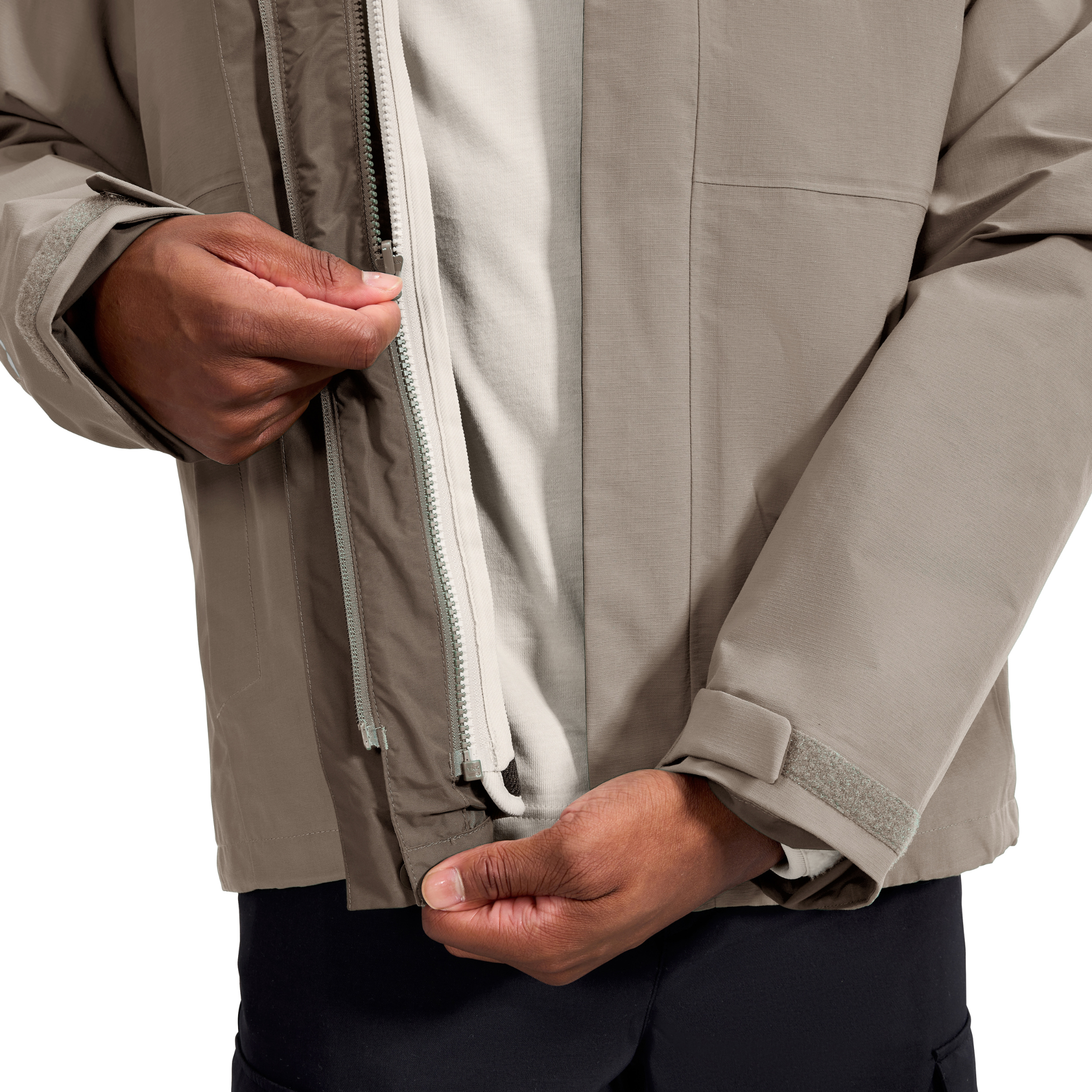 Berghaus Men's Hillwalker 2.0 Interactive 2L Gore-Tex Jacket (Char)