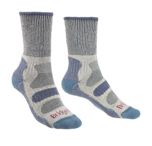 Bridgedale Women's Hike Lightweight Cotton Comfort Boot Length Socks (Smoky Blue)