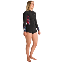 Load image into Gallery viewer, C-Skin Women&#39;s NuWave Solace Lite 2/2mm Front Zip Flatlock Long Sleeve Surf Suit (Black/Tropical)
