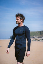 Load image into Gallery viewer, C-Skins Men&#39;s HDi Thermal Long Sleeve Rash Vest (Black)
