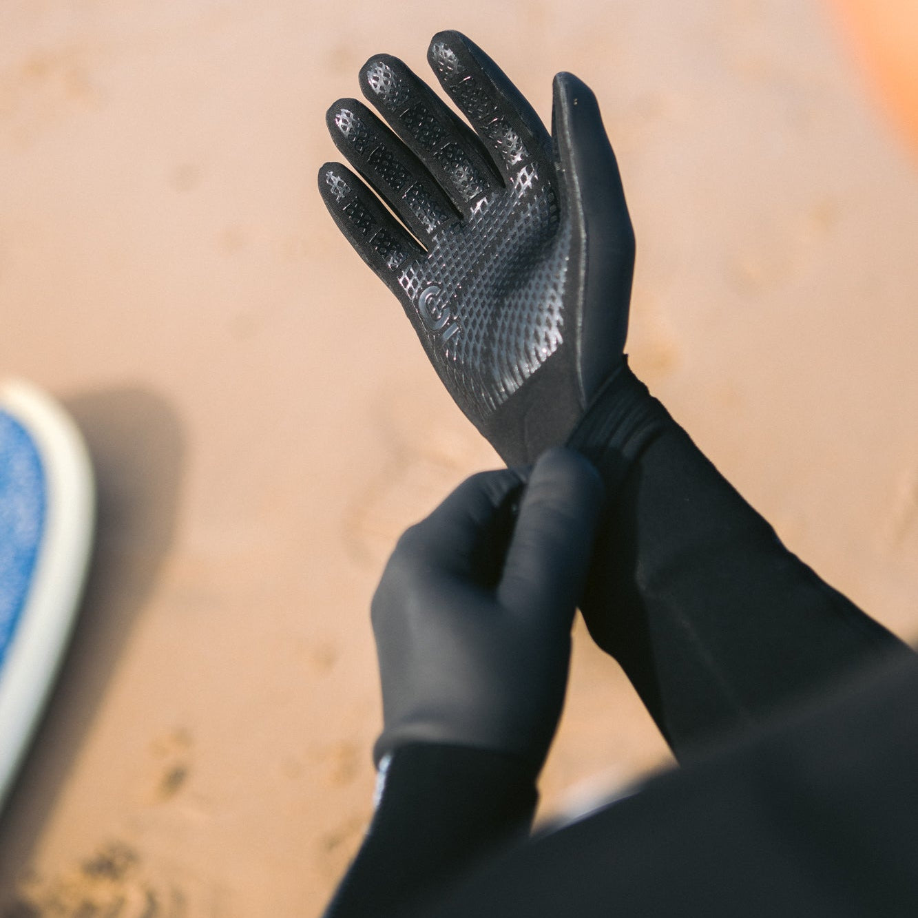 C-Skins Unisex Session GBS Neoprene Thermal Swim/Watersports Gloves (Black/Black)(3mm)
