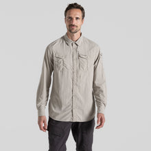Load image into Gallery viewer, Craghoppers Men&#39;s Nosilife Insect Repellent Adventure III Long Sleeve Shirt (Parchment)
