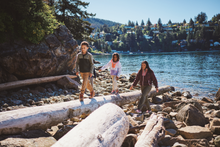 Load image into Gallery viewer, Columbia Kids Steens Mountain II Quarter Snap Fleece (Greenscape/Stone Green)(Ages 6-18)
