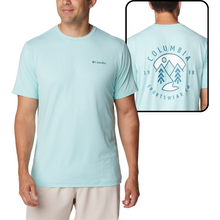 Load image into Gallery viewer, Columbia Men&#39;s Kwick Hike Back Graphic Short Sleeve Technical Tee (Spray Heather/Naturally Boundless)
