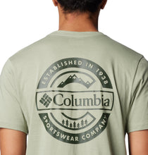 Load image into Gallery viewer, Columbia Men&#39;s Rapid Ridge II Organic Cotton Back Graphic Tee (Safari/Button Badge)
