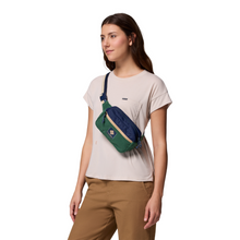 Load image into Gallery viewer, Columbia Trail Traveler Hip Pack (2L)(Rain Forest Corduroy/Collegiate Navy)
