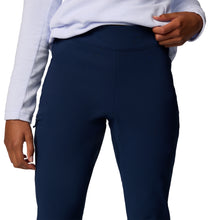 Load image into Gallery viewer, Columbia Women&#39;s Back Beauty High-Rise Trousers (Collegiate Navy)
