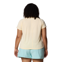 Load image into Gallery viewer, Columbia Women&#39;s Bogata Bay Short Sleeve Technical Tee (Lemon Wash)
