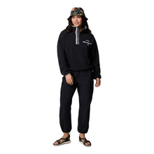 Load image into Gallery viewer, Columbia Women&#39;s Helvetia II Cropped Sherpa Half Snap Fleece (Black)
