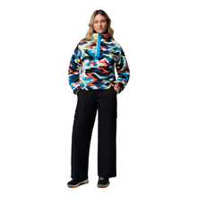 Load image into Gallery viewer, Columbia Women&#39;s Helvetia II Printed Cropped Half Snap Fleece Top (Compass Blue Reflections/Compass Blue)
