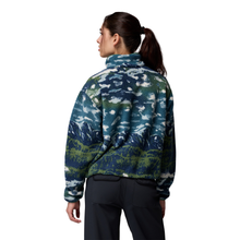 Load image into Gallery viewer, Columbia Women&#39;s Helvetia II Printed Cropped Half Snap Fleece Top (Everblue Sisters/Rain Forest)
