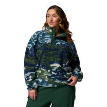 Load image into Gallery viewer, Columbia Women&#39;s Helvetia II Printed Cropped Half Snap Fleece Top (Everblue Sisters/Rain Forest)

