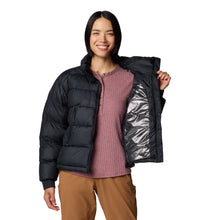 Load image into Gallery viewer, Columbia Women&#39;s Pike Lake II Cropped Insulated Jacket (Black)
