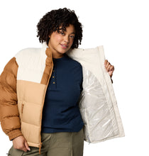 Load image into Gallery viewer, Columbia Women&#39;s Pike Lake II Cropped Insulated Jacket (Canoe/Chalk/Camel Brown)
