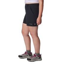 Load image into Gallery viewer, Columbia Women&#39;s Summit Valley Shorts (Black)

