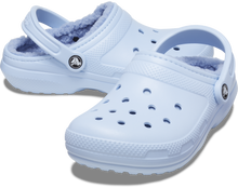 Load image into Gallery viewer, Crocs Unisex Classic Fuzz Lined Clogs (Blue Calcite)
