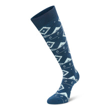 Load image into Gallery viewer, Dare 2B Women&#39;s Printed II Ski Socks (Navy Fairisle Print)
