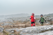 Load image into Gallery viewer, Didriksons Kids Biggles 6 Waterproof Cap (Navy)(Ages 0-8)
