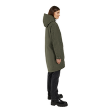 Load image into Gallery viewer, Didriksons Women&#39;s Thelma 10 Waterproof Rain Coat (Deep Green)
