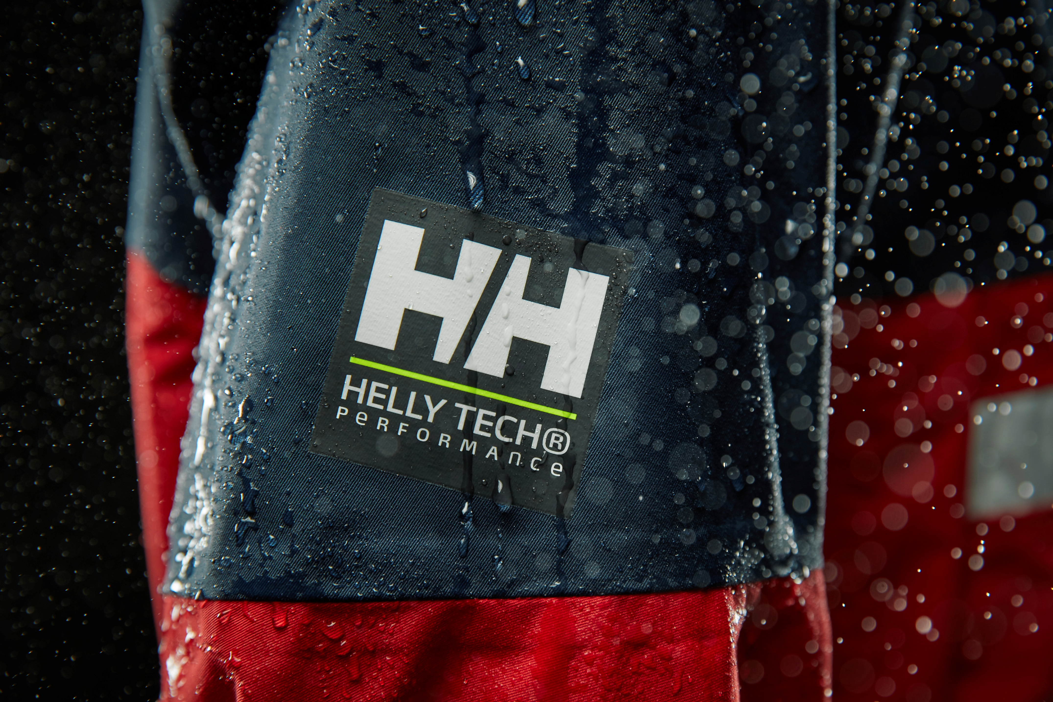 Helly Hansen Men's Pier 4.0 HT Waterproof Sailing Jacket (Red)