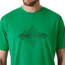 Load image into Gallery viewer, Helly Hansen Men&#39;s Skog Recycled Graphic T-Shirt (Evergreen)
