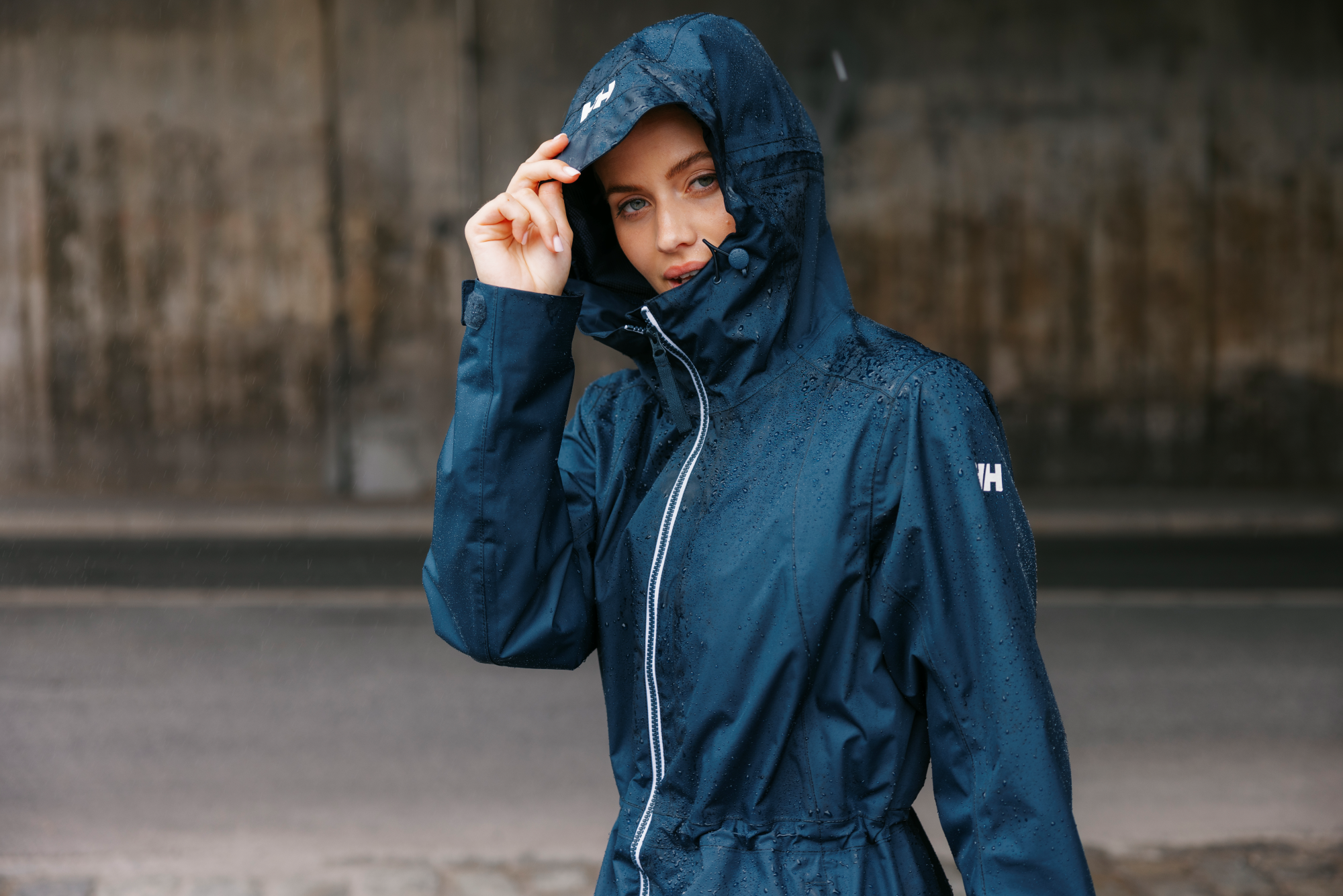 Helly Hansen Women's Westport 2L HT Waterproof Coat (Navy)