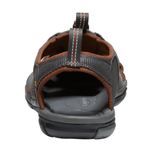 Load image into Gallery viewer, Keen Men's Clearwater CNX Closed Toe Sandals (Raven/Tortoise Shell)
