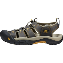 Load image into Gallery viewer, Keen Men&#39;s Newport H2 Closed Toe Sandals (Raven/Aluminium)
