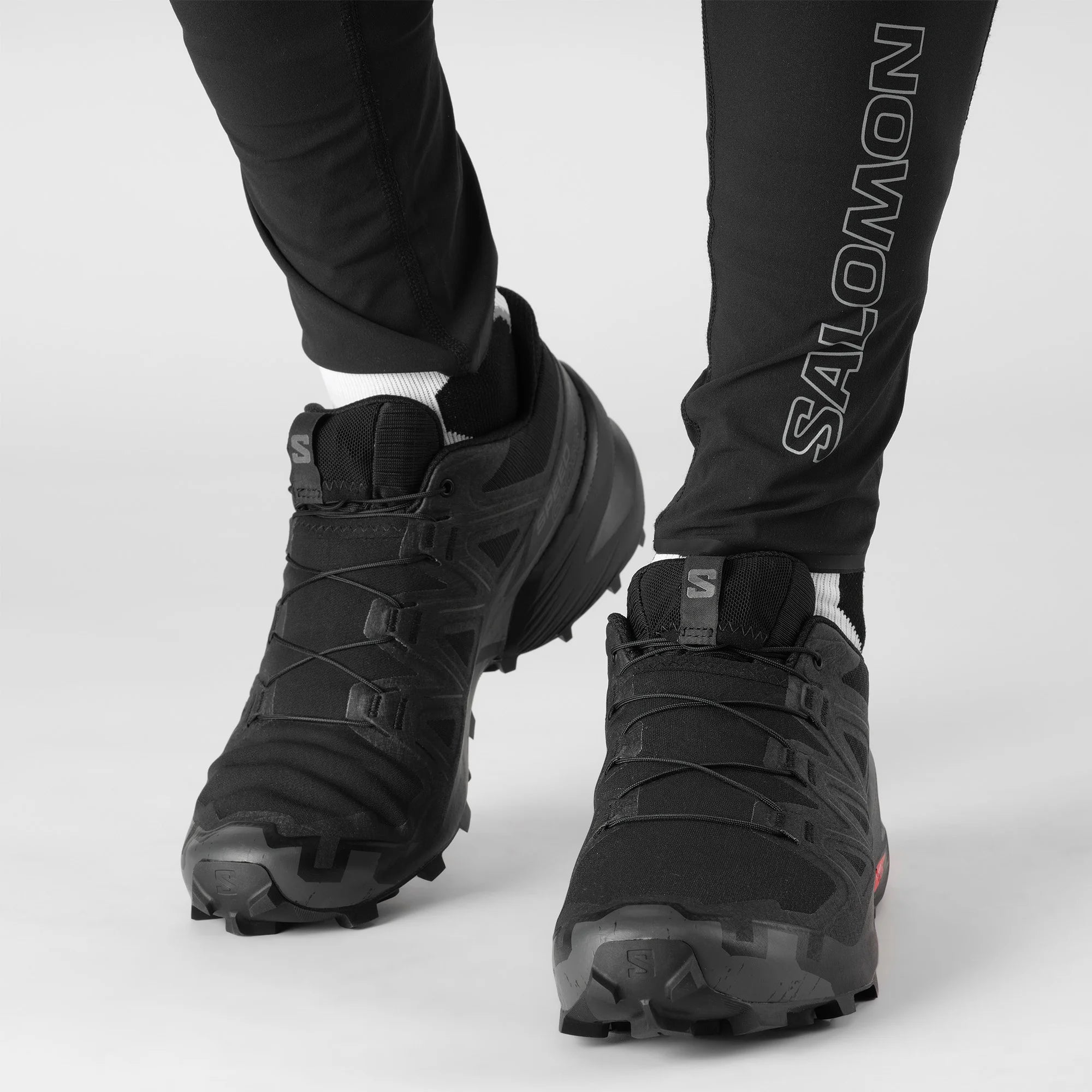 Salomon Men's Speedcross 6 Wide Fit Trail Running Shoes (Black/Phantom)