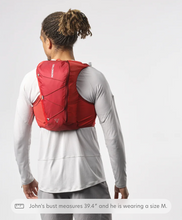 Load image into Gallery viewer, Salomon Active Skin 8 Unisex Running Vest Set (Red Dahlia/High Risk Red)
