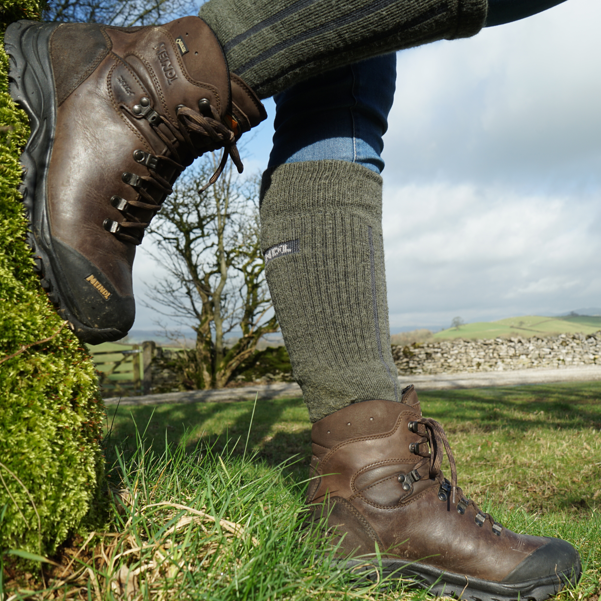 Meindl Men's Kansas Gore-Tex Hillwalking Boots (Old Loden)