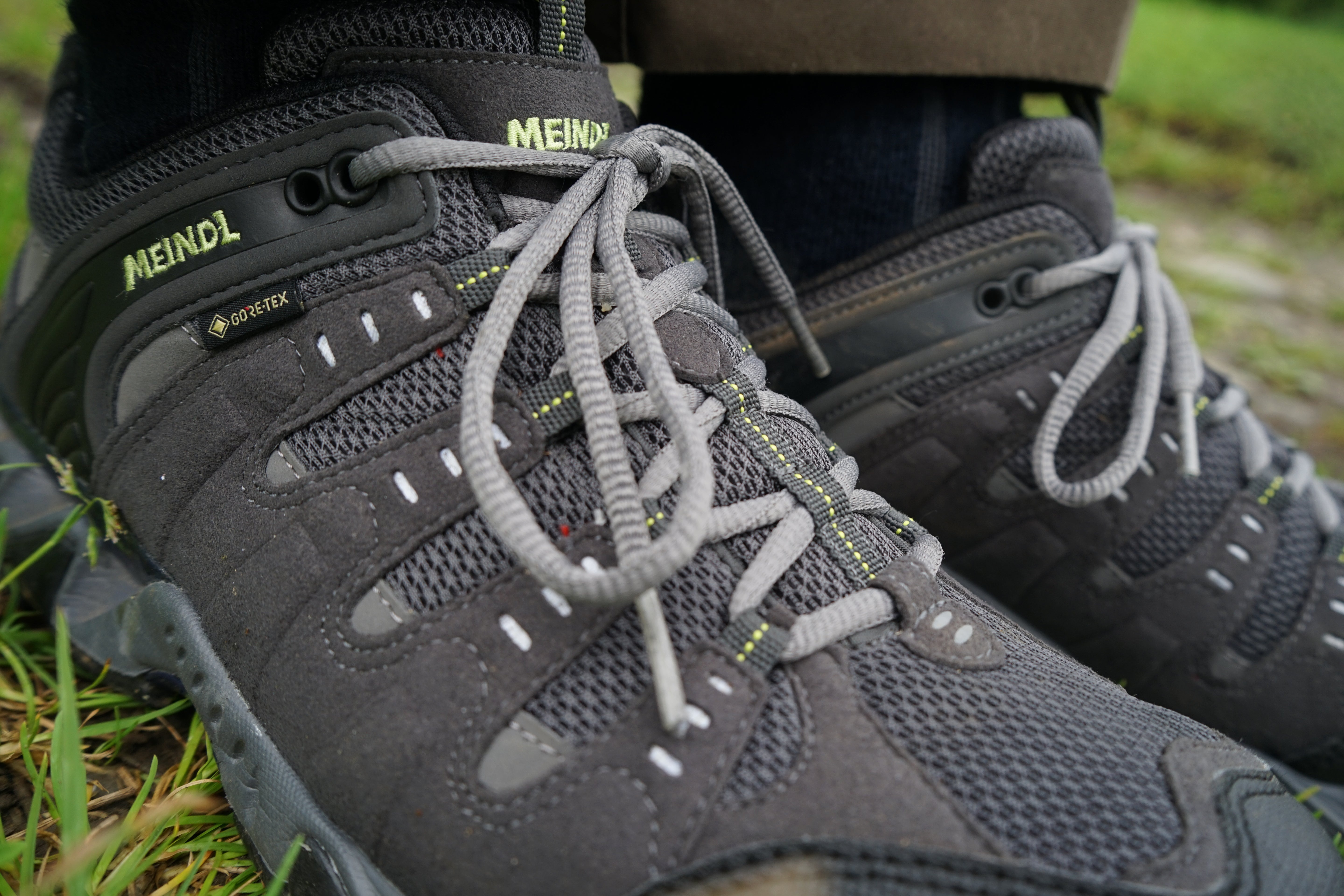 Meindl Men's Respond Gore-Tex Trail Shoes (Anthracite/Lemon)