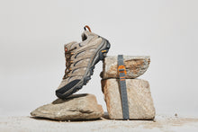 Load image into Gallery viewer, Merrell Men&#39;s Moab 3 Trail Shoes (Pecan)

