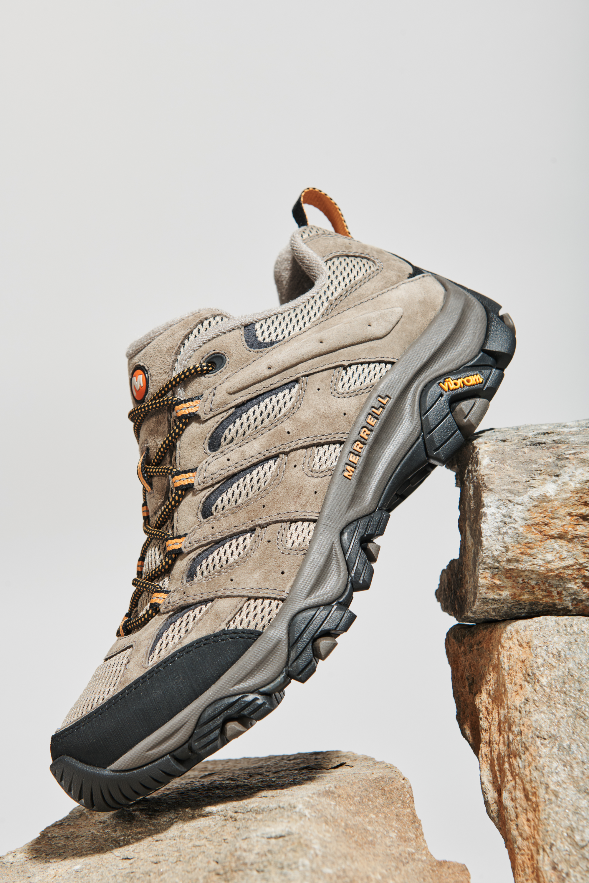 Merrell Men's Moab 3 Trail Shoes (Pecan)