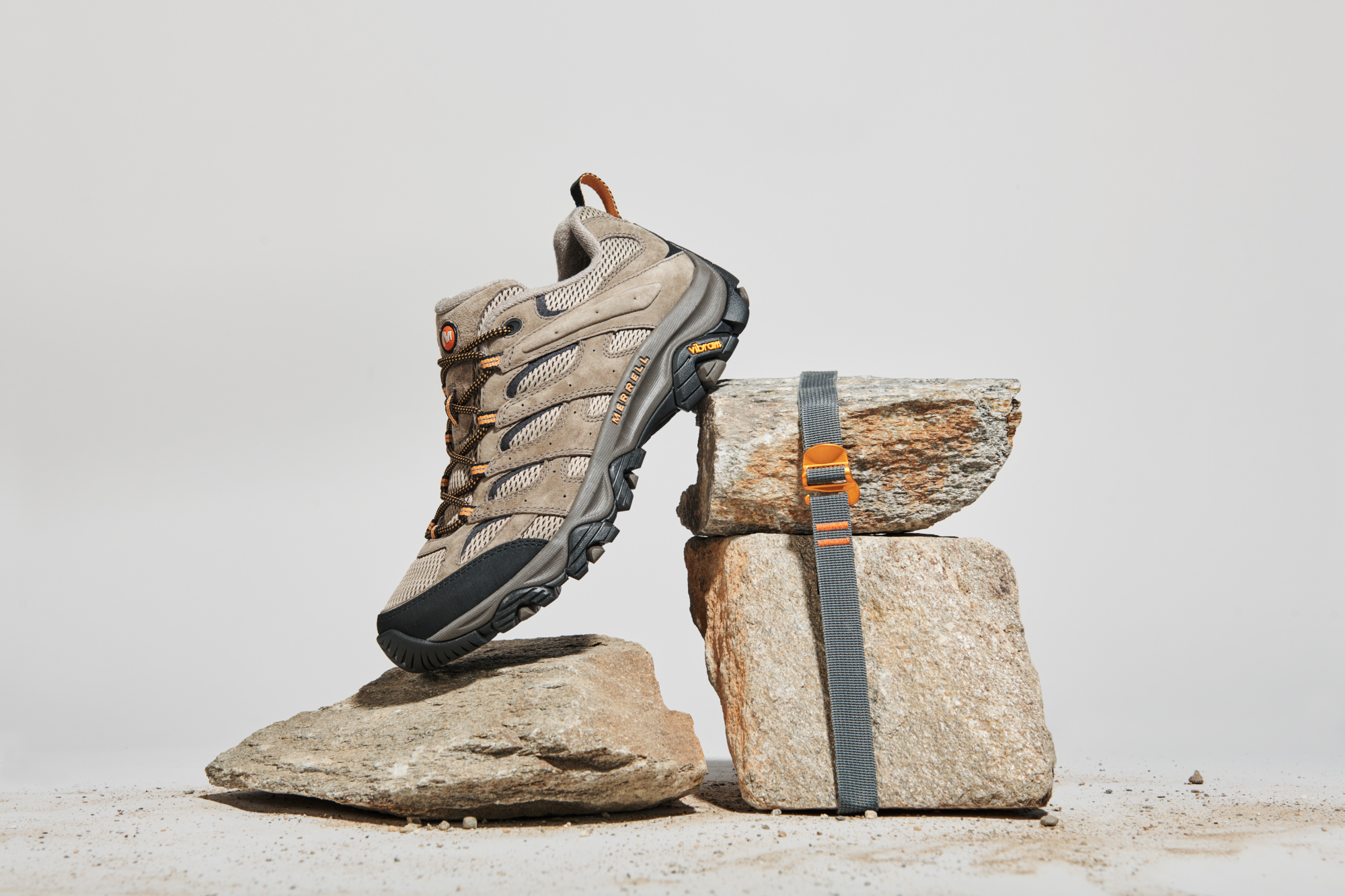 Merrell Men's Moab 3 Trail Shoes (Pecan)