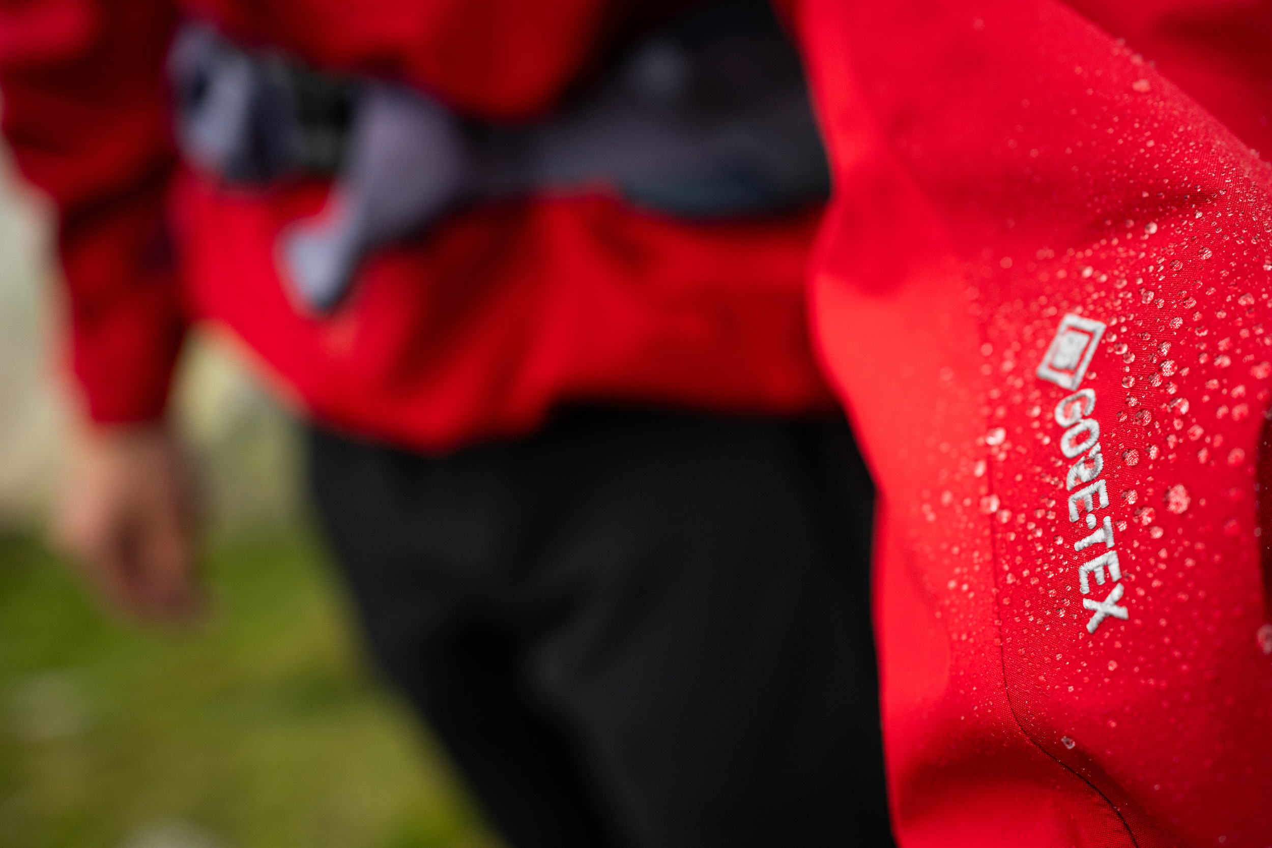 Mountain Equipment Men's Makalu 3L Gore-Tex Jacket (Imperial Red/Crimson)