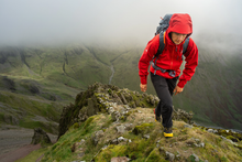 Load image into Gallery viewer, Mountain Equipment Men&#39;s Makalu 3L Gore-Tex Jacket (Imperial Red/Crimson)

