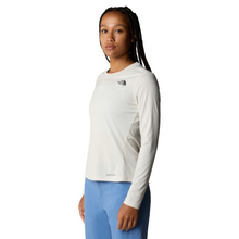 Load image into Gallery viewer, The North Face Women&#39;s Shadow UPF40 Long Sleeve Tech Tee (White Dune)
