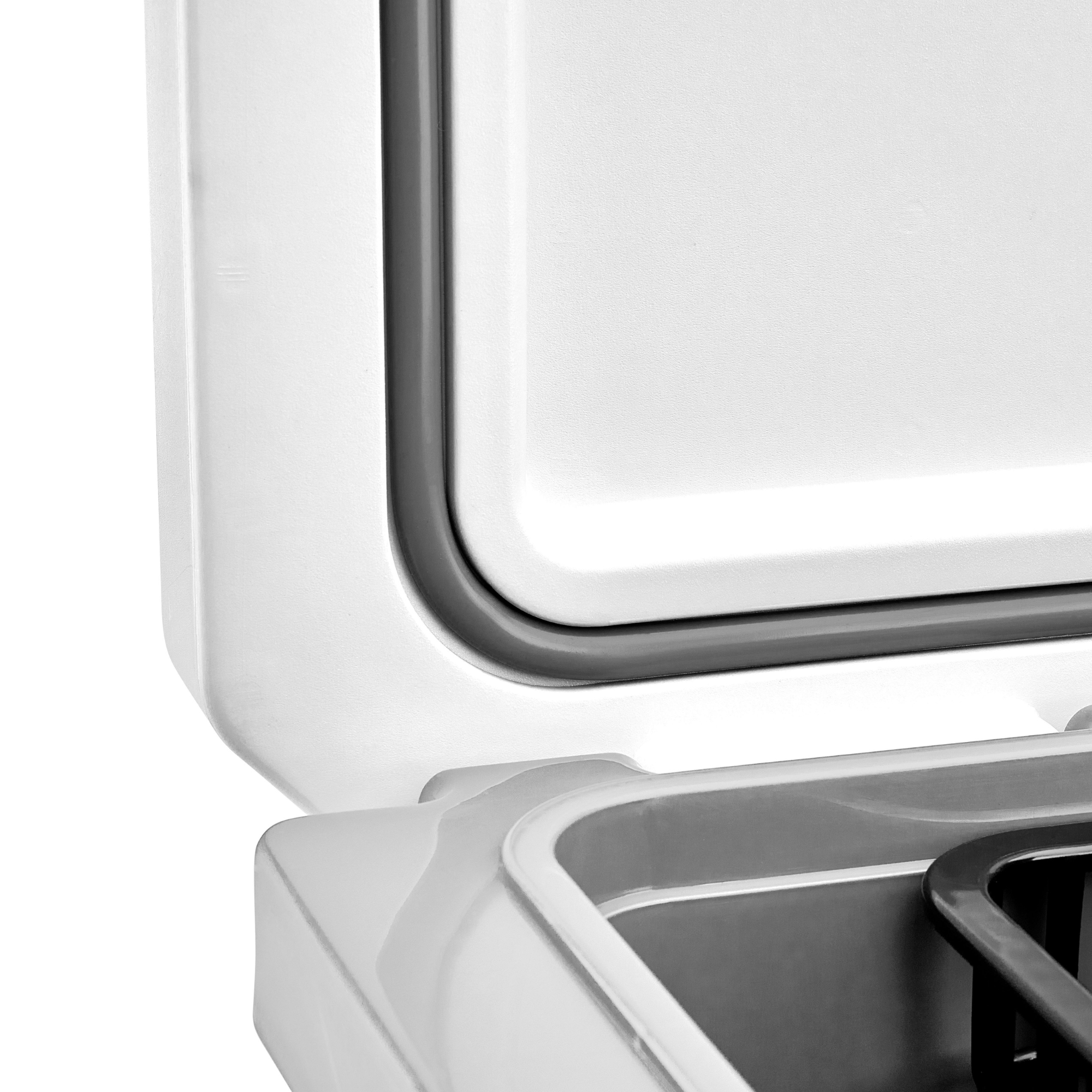 Plano Frost™ 30L Hard Cooler Box (White)