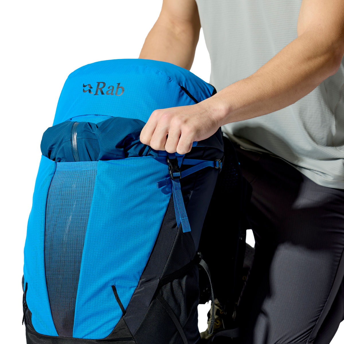 Rab Airox 30L Hiking Daysack Maya Blue Black MBB QAQ-14