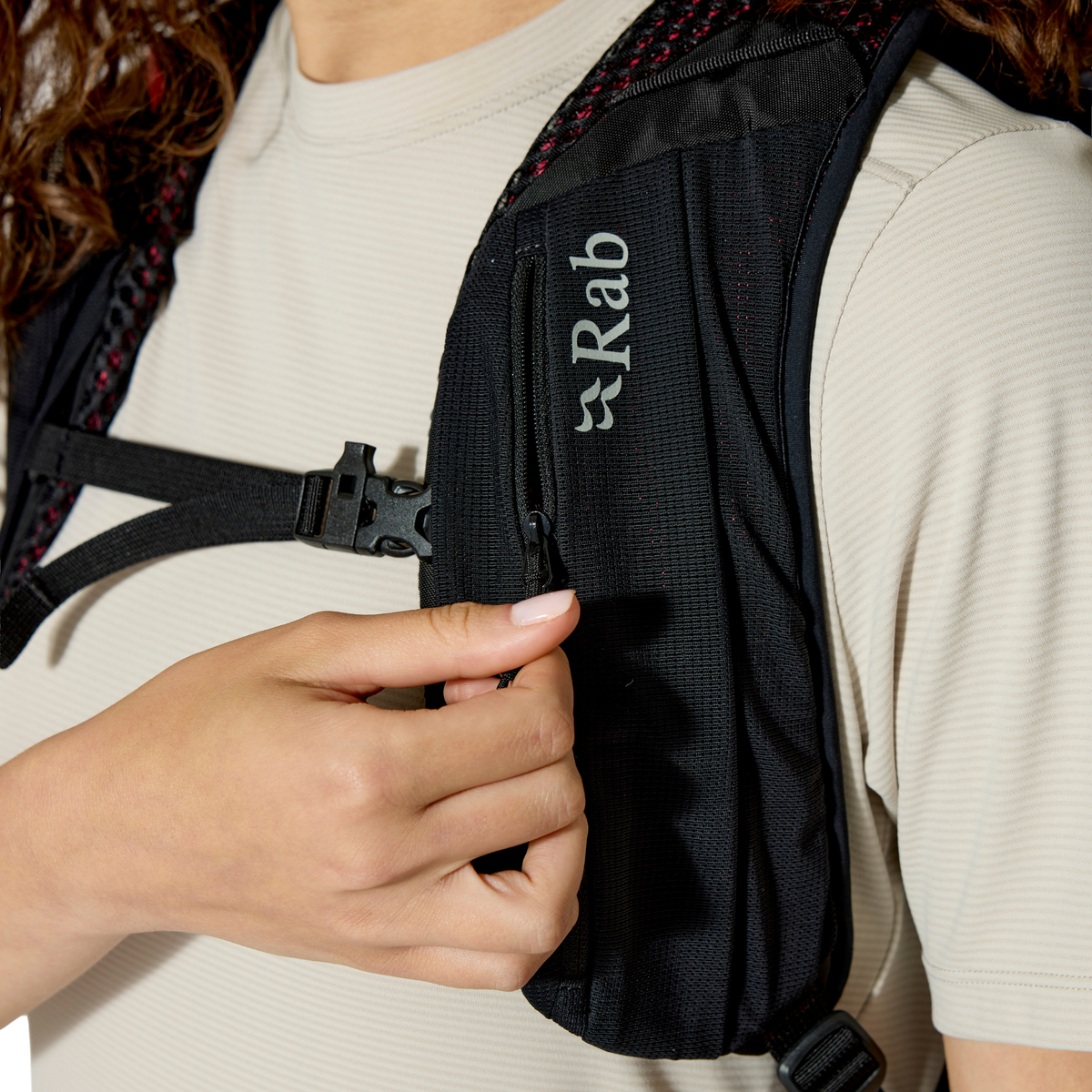 Rab Airox Narrow Dimension ND34L Daysack Mulberry Black MBL QAQ-15
